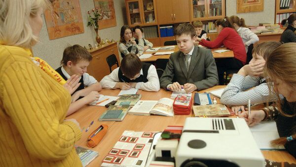 Финансирование школ в Москве будет зависеть от успеваемости - Ъ