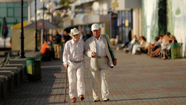 Минздрав: проблему пенсионного возраста нельзя поднимать раньше 2030 г