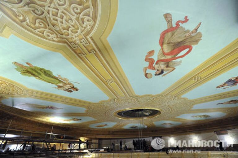 Завершение реставрации потолка в зрительном зале Большого театра