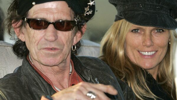 Дочь гитариста Rolling Stones обвинили в хранении наркотиков 