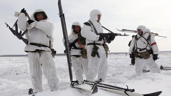 Учения Воздушно-десантных войск (ВДВ). Архивное фото