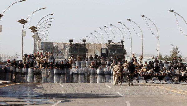 Военные на площади Тахрир в Каире 4 марта