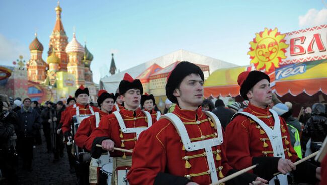 Праздник Широкая Масленица на Васильевском спуске