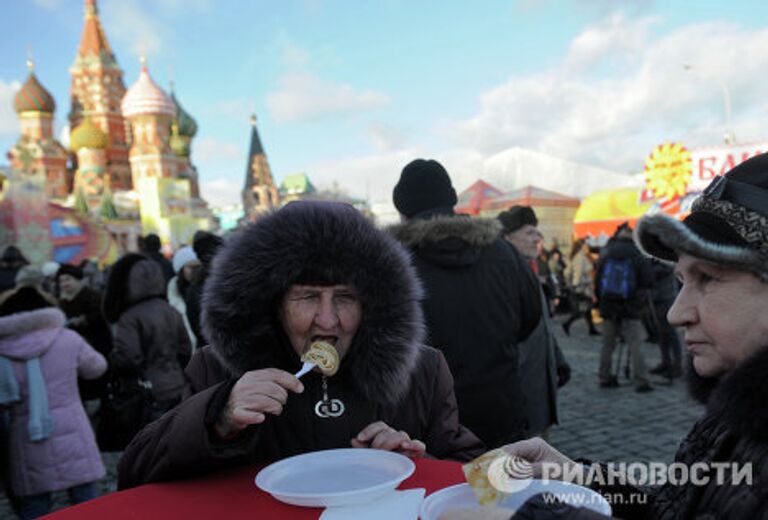 Праздник Широкая Масленица-2011 на Васильевском спуске