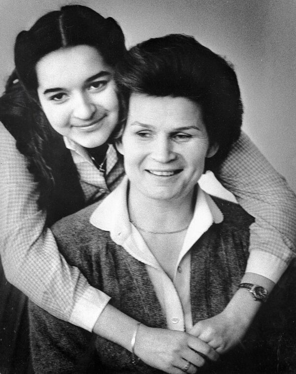Валентина Терешкова (справа) с дочерью Еленой
