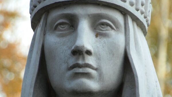 Скульптурное изображение па родине Святой равноапостольной великой княгини российской Ольги