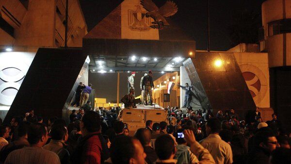 Демонстранты разгромили отделение государственной безопасности Египта