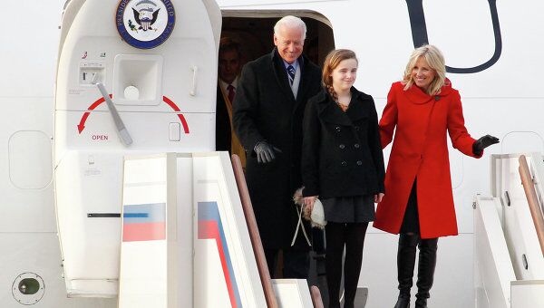 Вице-президент США Джозефа Байден прибыл в Москву