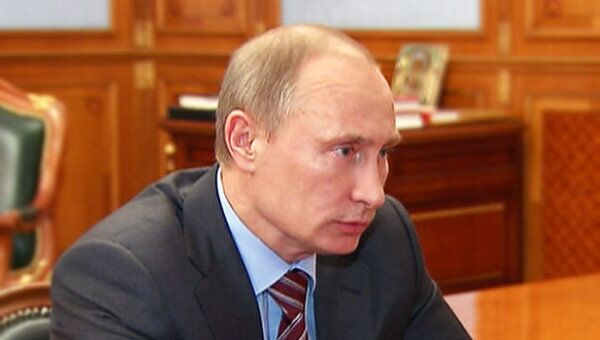 Путин потребовал избавить рынок ГСМ в России от спекуляций и сговоров