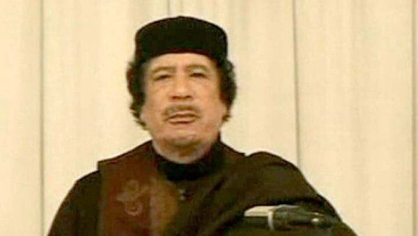 Муамар Каддафи обещает, что восстание в Бенгази не пройдет