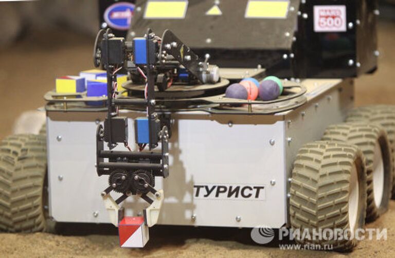 Испытания робота-марсохода в Институте медико-биологических проблем РАН Испытания робота-марсохода в Институте медико-биологических проблем РАН