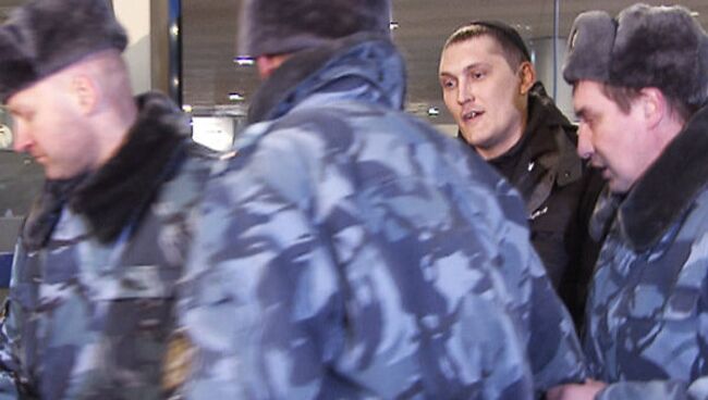 Обвиняемого по кущевскому делу привезли в Москву под спецконвоем