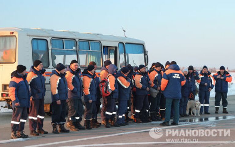 Отправка самолета МЧС со спасателями и гуманитарной помощью в Японию