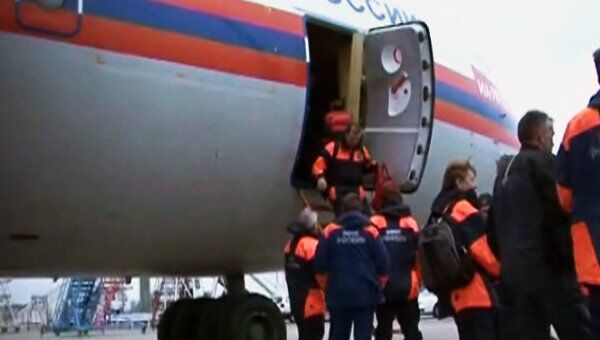 Специалисты МЧС России присоединились к спасательным работам в Сендае