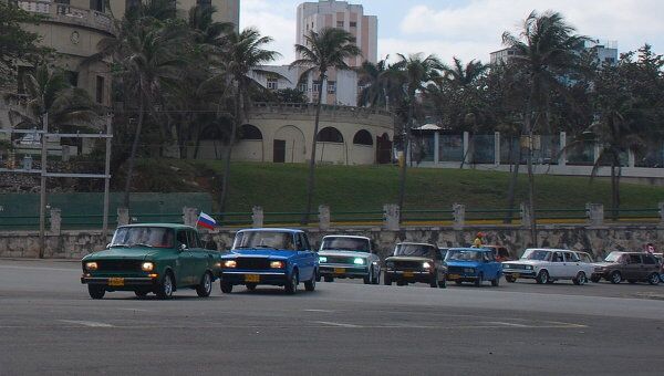 Кубинские любители русских машин устроили соревнования на лучший автомобиль