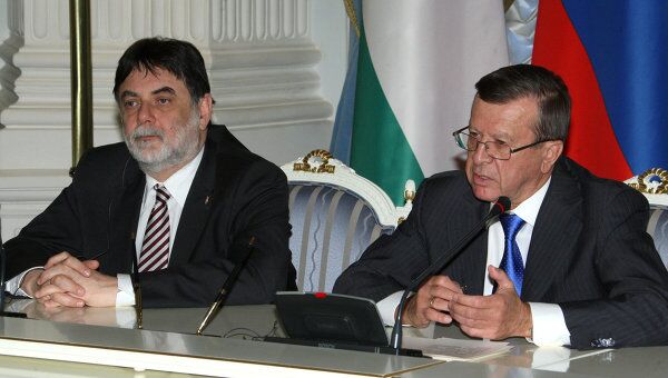 Первый вице-премьер РФ Виктор Зубков и министр национального развития Венгрии Тамаш Феллеги на шестом заседании российско-венгерской межправительственной комиссии