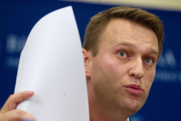Алексей Навальный на публичной дискуссии с ректором ГУ ВШЭ Ярославом Кузьминовым