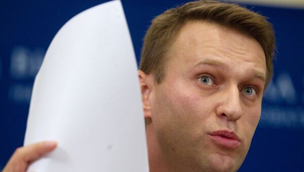 Алексей Навальный на публичной дискуссии с ректором ГУ ВШЭ Ярославом Кузьминовым