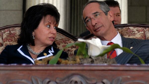 Жена президента Гватемалы подала на развод, чтобы стать его преемницей