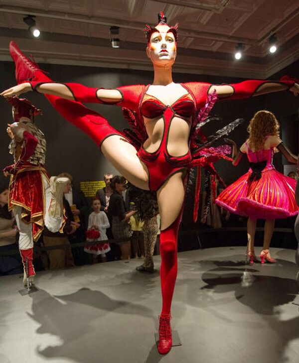 Выставка костюмов Cirque du Soleil Творцы грез