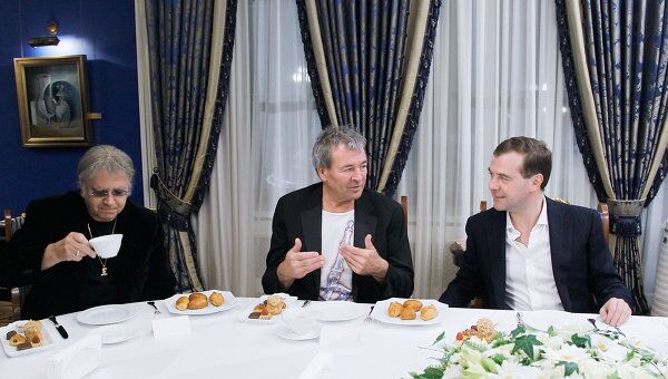 Встреча президента РФ Дмитрия Медведева с участниками музыкальной группы Deep purple