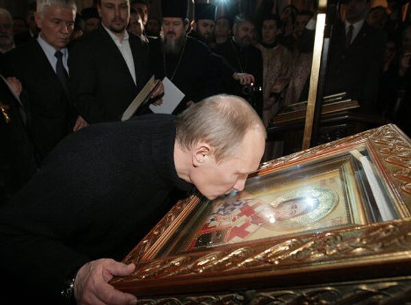 Премьер-министр РФ В.Путин посещает храм Святого Саввы