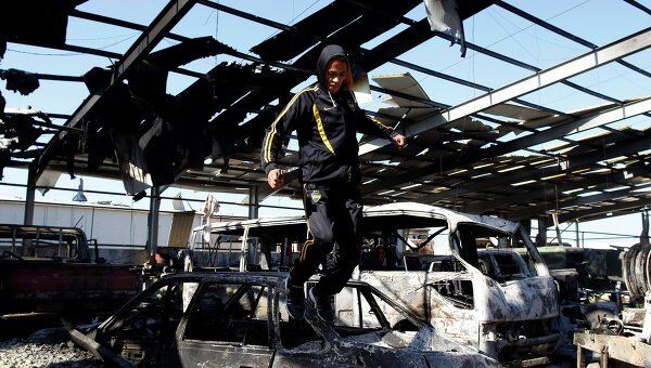 Международная коалиция разбомбила военную базу близ Триполи