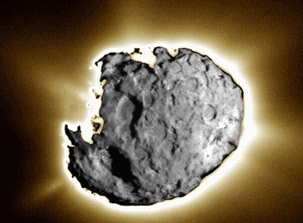Зонд Stardust сделал снимки кометы Wild 2