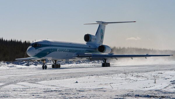 Аварийно севший в Коми самолет Ту-154 вылетел в Самару