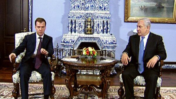 Медведев выразил соболезнования премьеру Израиля в связи с терактом 
