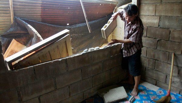 Последствия землетрясения в провинции  Чианг Рай, к северу от Бангкока 25 марта 2011