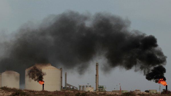 Нефтяной терминал, отбитый ливийскими повстанцами у сил Каддафи