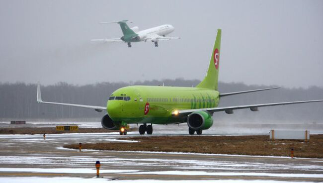 Самолет Боинг 737-800 авиакомпании Сибирь 