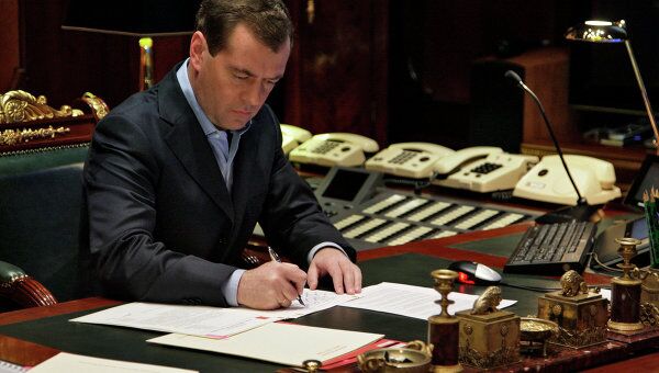 Дмитрий Медведев утвердил ратификацию соглашения о рынках нефти стран ТС. Архив