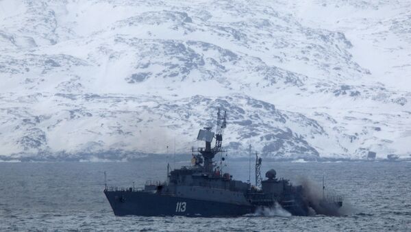 Корабль Северного флота ВМФ России в Арктике. Архивное фото