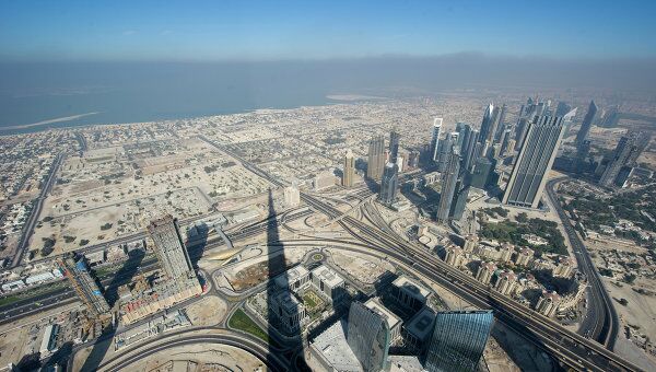 Вид на Дубай с делового центра Бурж Аль Халифа