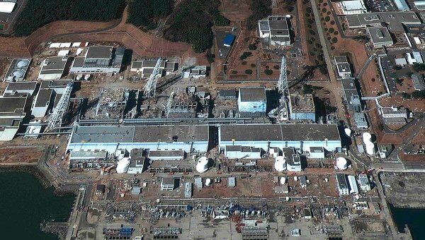 Аварийные энергоблоки Фукусимы-1 могут накрыть куполами из ткани