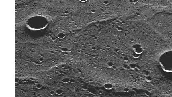 Поверхность Меркурия. Архивное фото