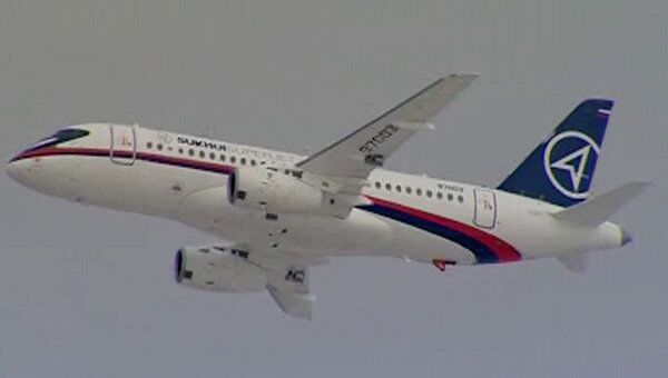 У пассажирского самолета Sukhoi Superjet 100 появились первые экипажи