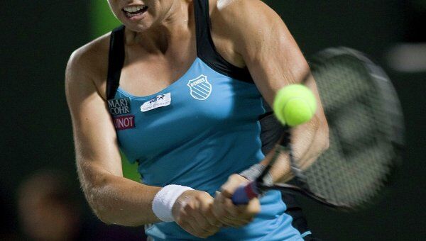 Вера Звонарева не смогла выйти в финал теннисного турнира в Майами