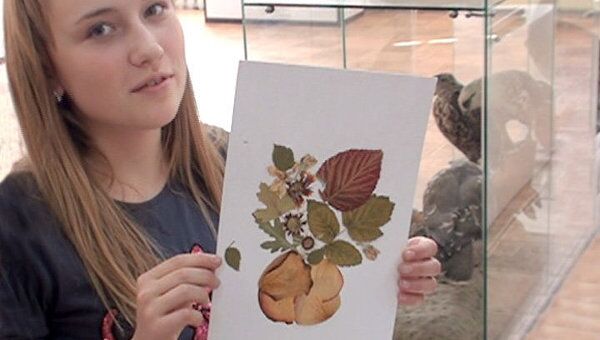 Флорист раскрыла школьникам секреты живописи растениями