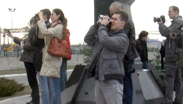 Иностранным гостям ЧАЭС показали Укрытие и мертвый город Припять