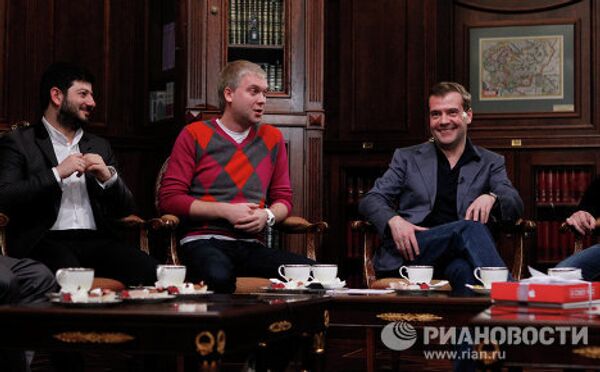Президент РФ Д.Медведев встретился с участниками проекта Comedy club