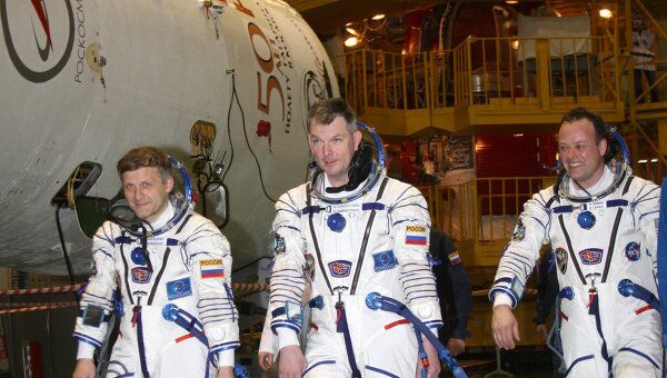 Члены экипажа космического корабля Союз ТМА-21