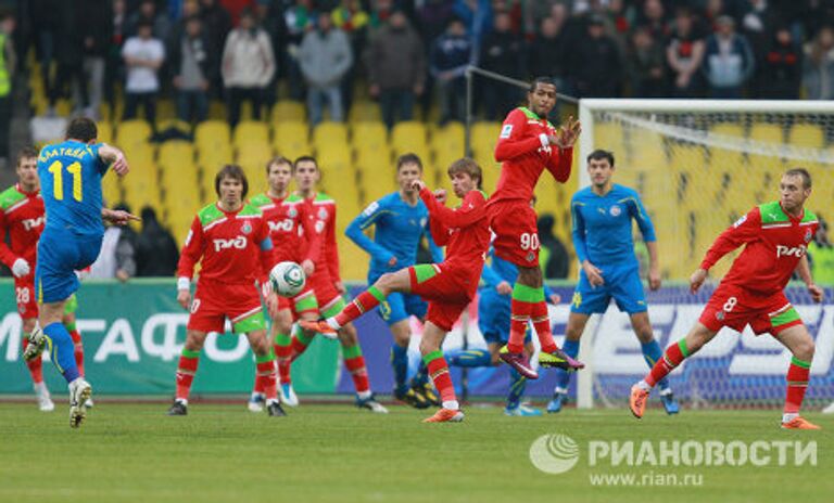 Игровой момент матча Локомотив - Ростов