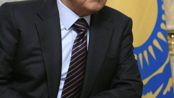 Нурсултан Назарбаев лидирует на президентских выборах в Казахстане