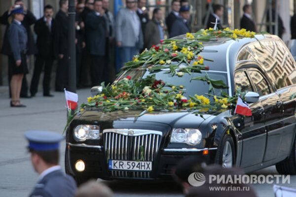 Похороны президента Польши Леха Качиньского прошли в Кракове