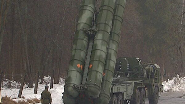 Количество зенитно-ракетных систем С-400 под Москвой увеличится в мае