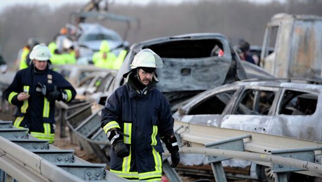 На месте крупной аварии на автобане в Германии