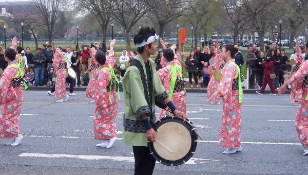Парад в честь цветущей вишни прошел в Вашингтоне